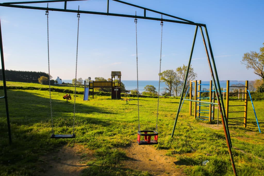 Aire de jeux enfants Camping Les Falaises La Foret Fouesnant 15 - Prestations - Quimper Brest